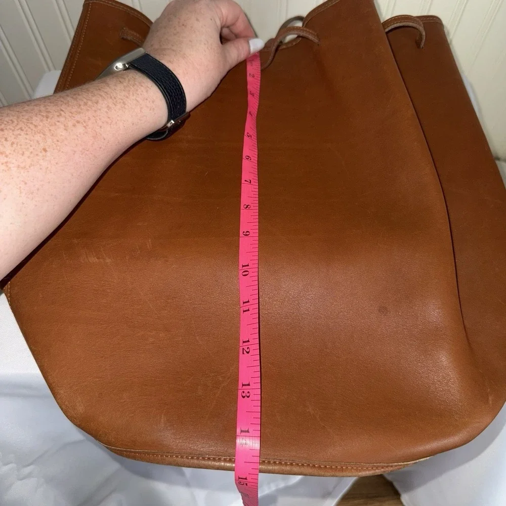 Vintage Coach #9929 British Tan Leather The Sling Large Drawstring Bucket Bag